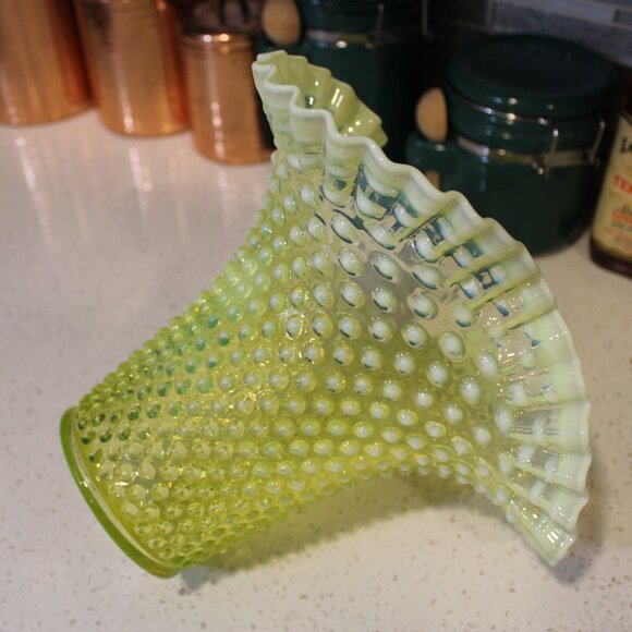 Topaz Opalescent Triangle Vase - Picture 6 of 14